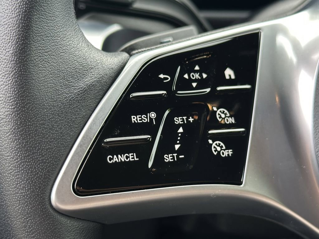 Certified 2025 Mercedes-Benz GLB 250 image 28