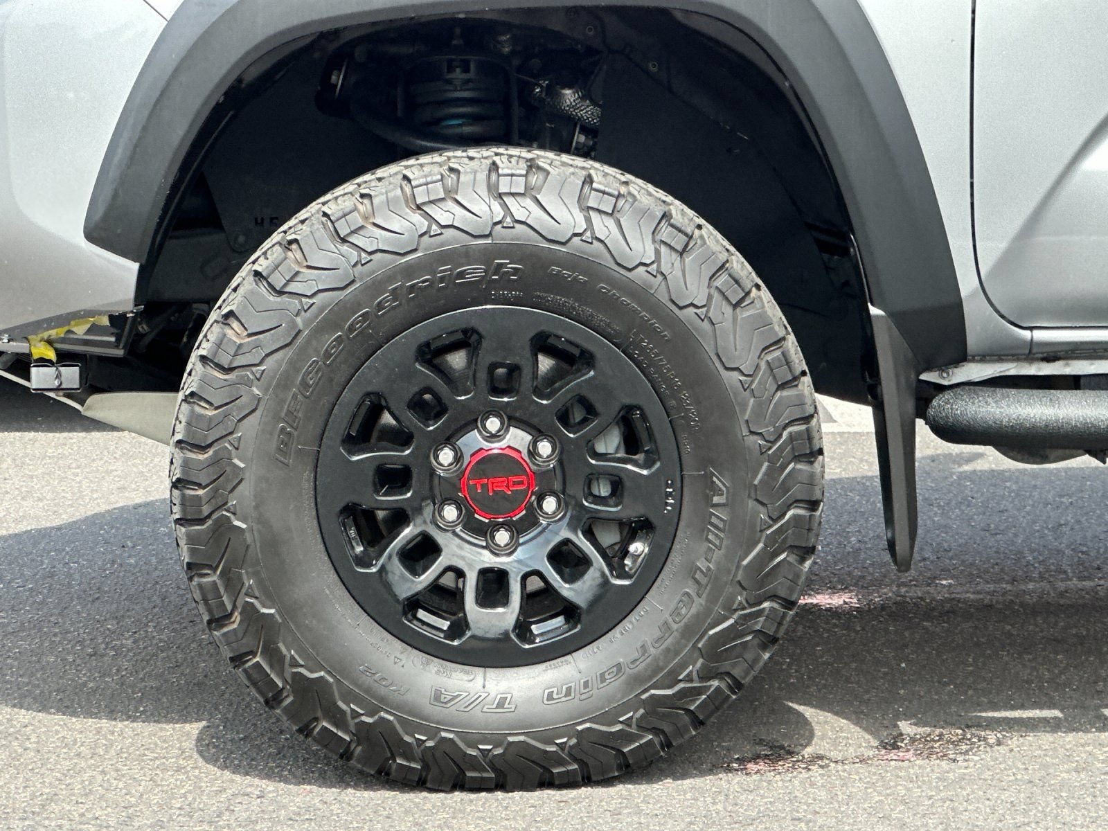 Used 2017 Toyota Tacoma TRD Off-Road w/ Tow Package (A/T) AWD/4WD image 22