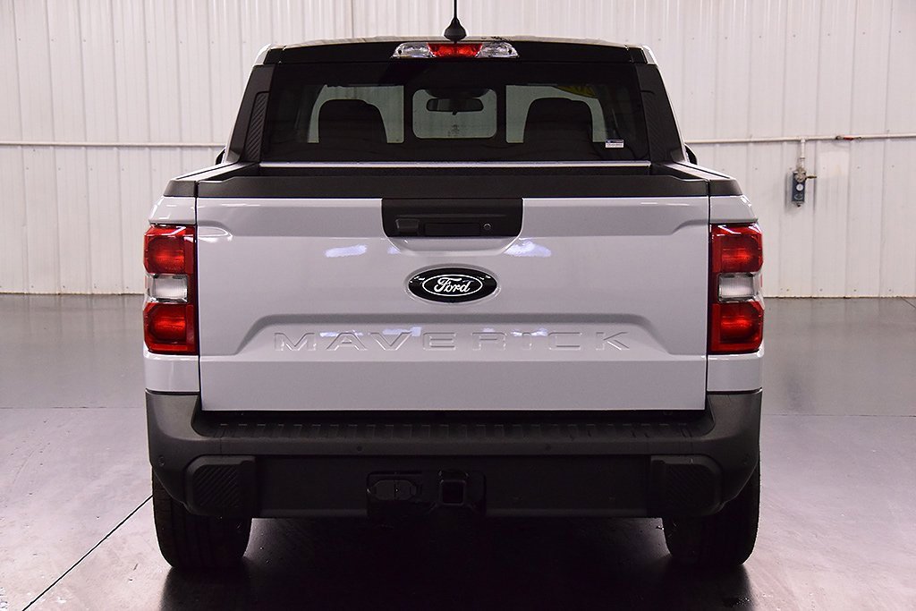 New 2025 Ford Maverick Lariat w/ Black Appearance Package image 6