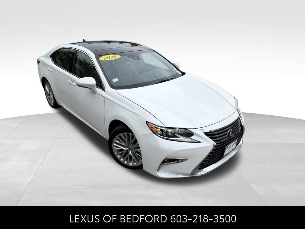 Used 2016 Lexus ES 350 w/ Luxury Package w/Wood Trim FWD image 3