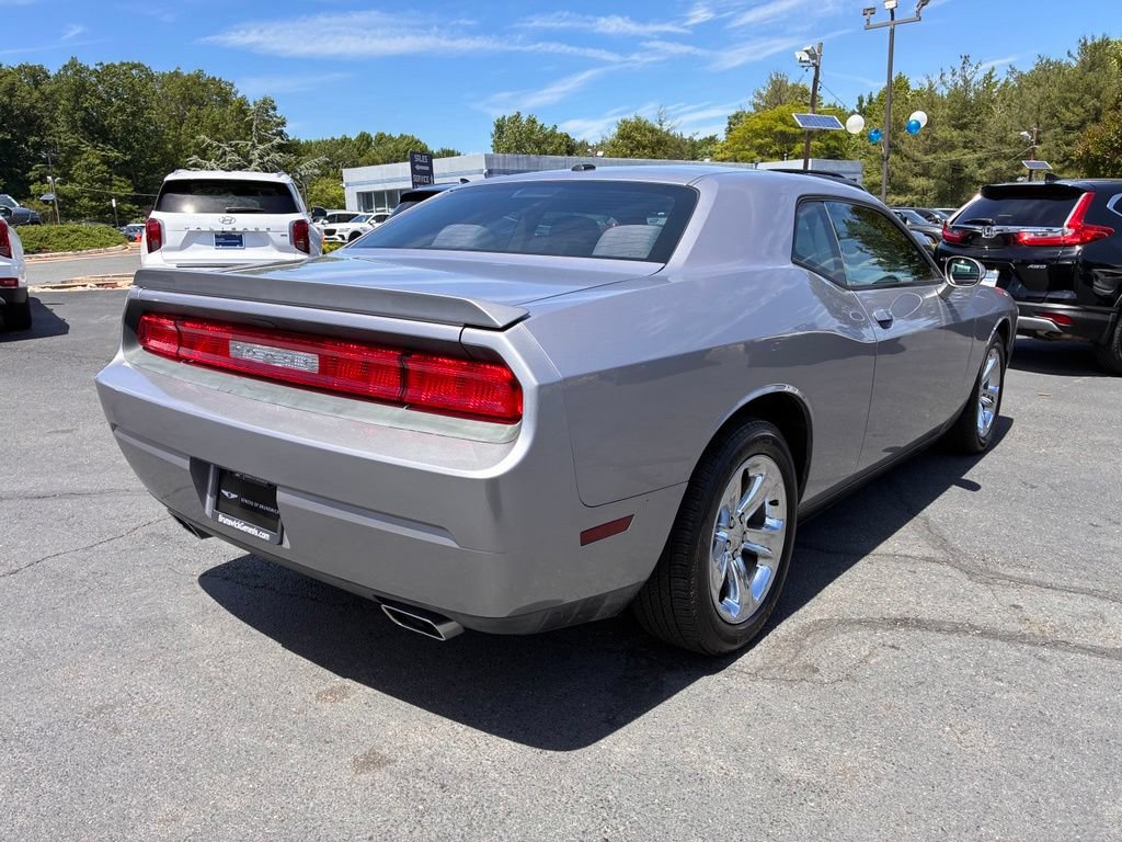 Used 2014 Dodge Challenger SXT w/ Sport Appearance Package RWD image 7