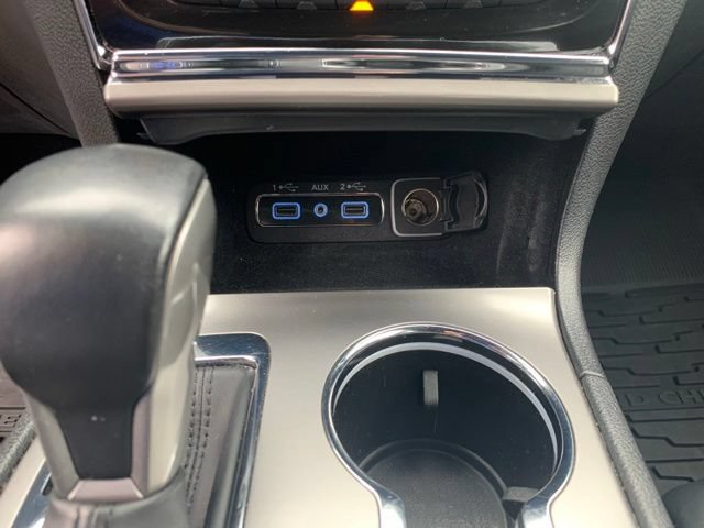 Used 2022 Jeep Grand Cherokee Laredo X AWD/4WD image 36