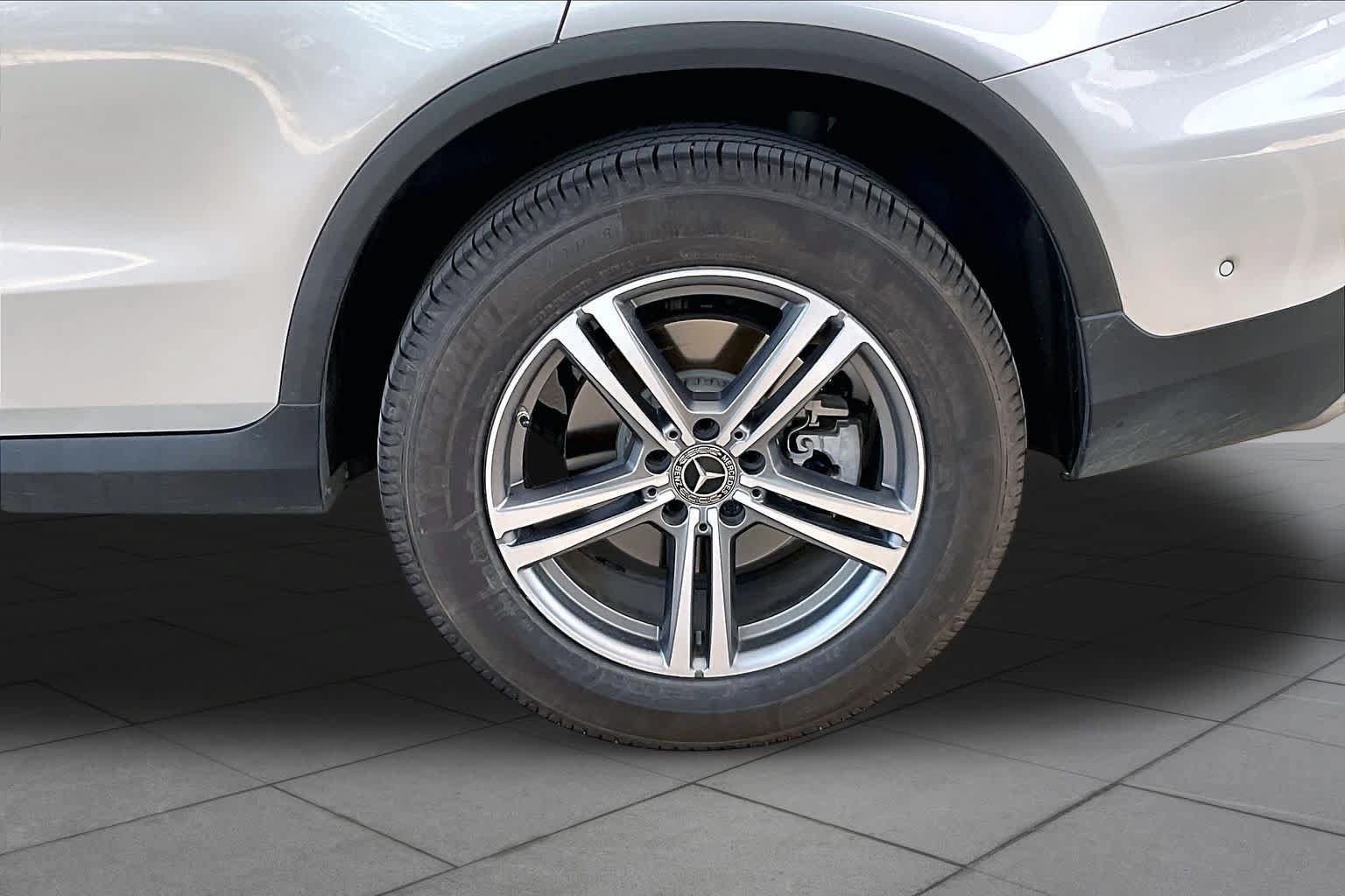 Used 2020 Mercedes-Benz GLC 300 image 10