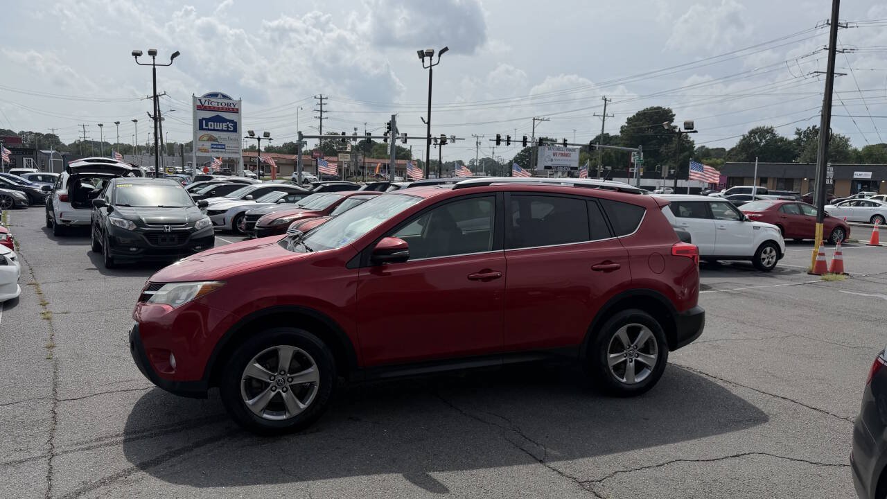 Used 2015 Toyota RAV4 XLE AWD/4WD image 2
