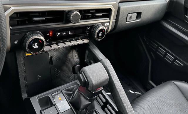 Certified 2025 Toyota Tacoma TRD Off-Road w/ TRD Off Road Premium Package image 16