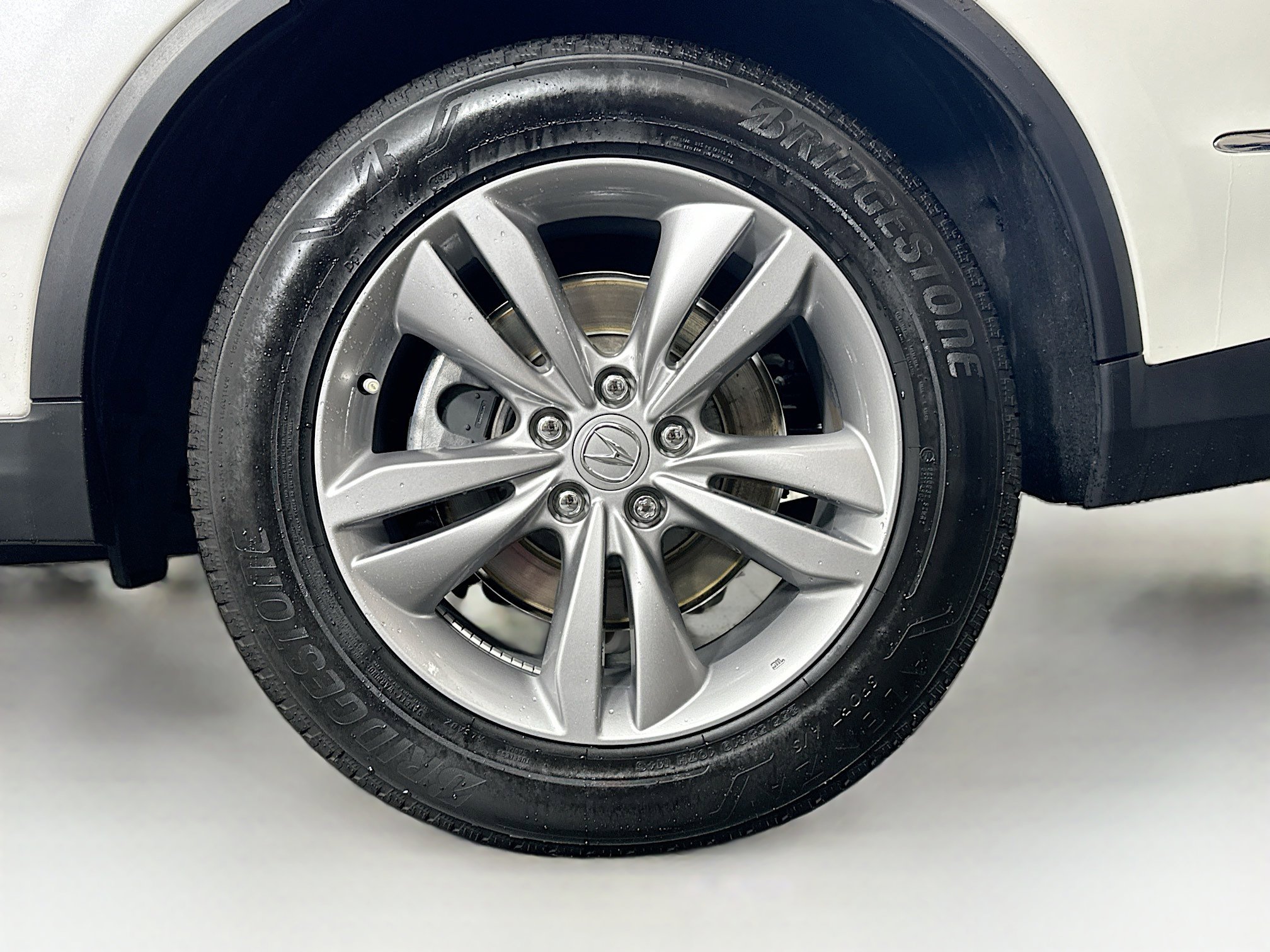 Used 2025 Acura MDX FWD image 11