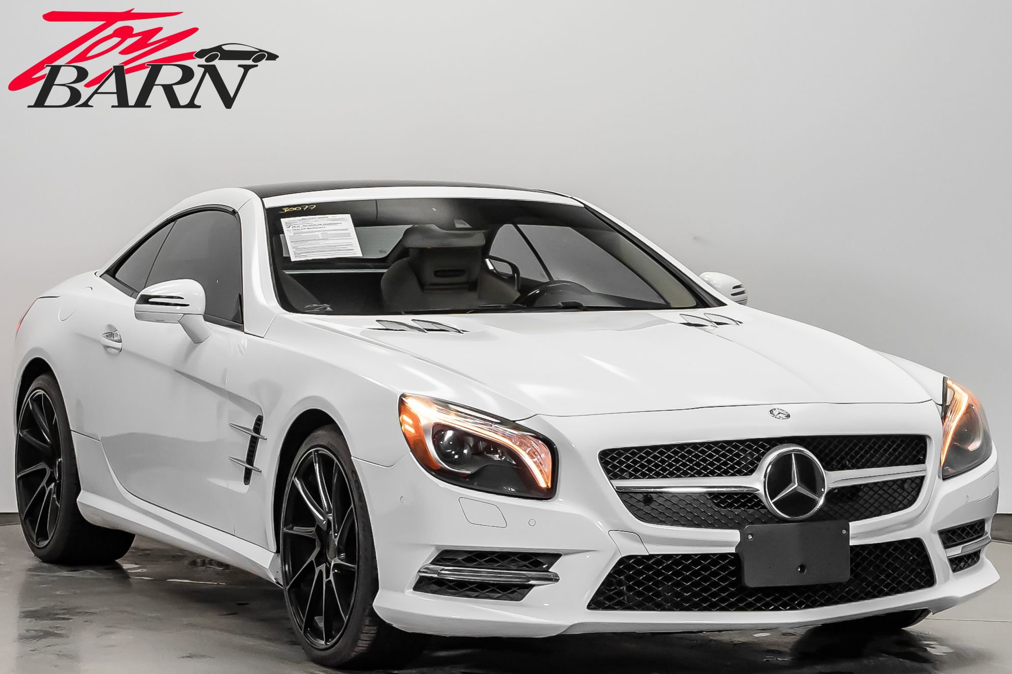 Used 2015 Mercedes-Benz SL 550 image 15