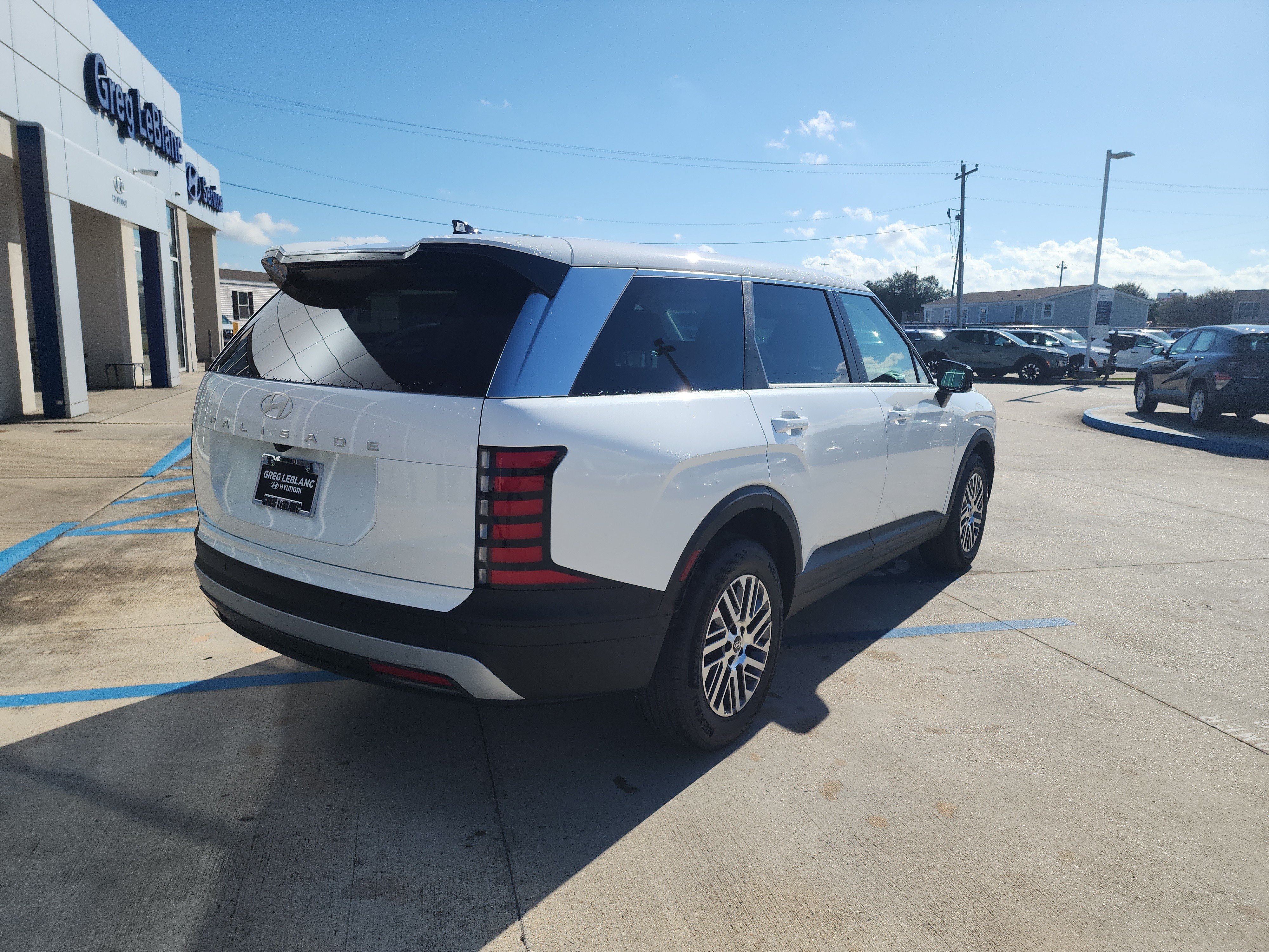 New 2027 Hyundai Palisade SE FWD image 7