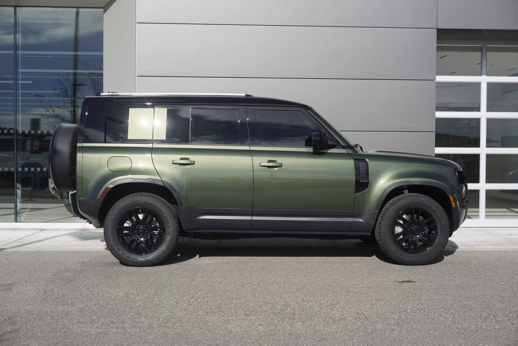 New 2026 Land Rover Defender 110 S image 7