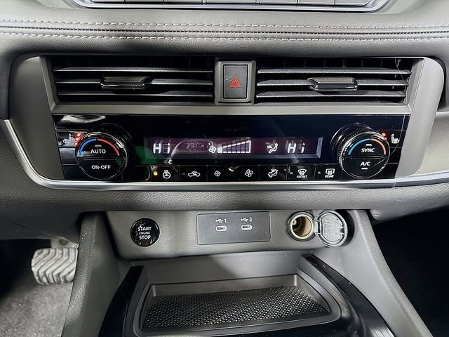 New 2026 Nissan Rogue Dark Armor AWD/4WD image 18