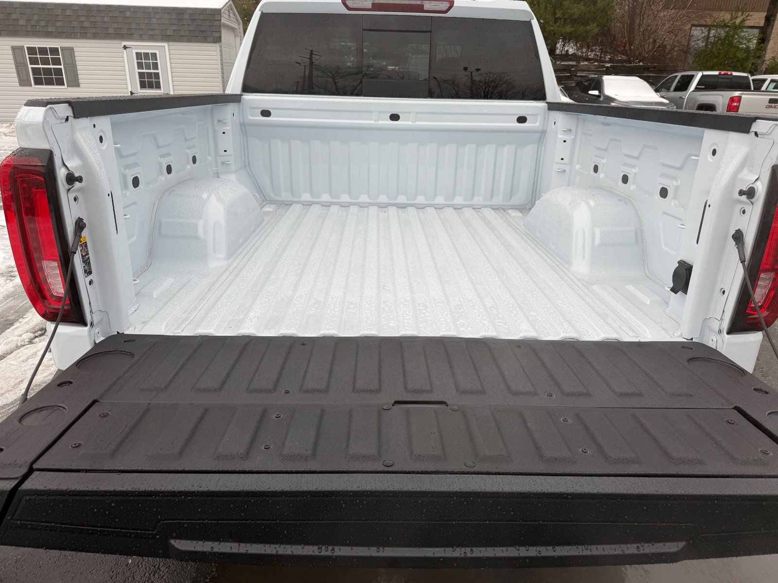 New 2026 GMC Sierra 1500 SLT w/ SLT Premium Package image 19