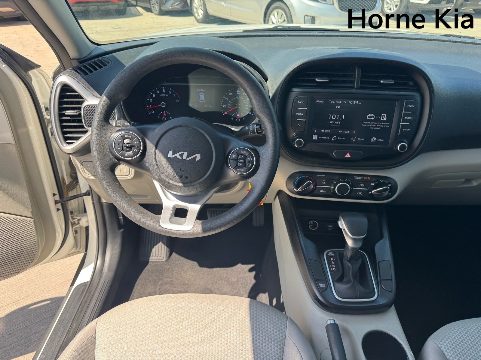 Certified 2022 Kia Soul LX FWD image 15