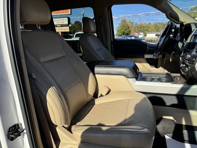 Used 2017 Ford F250 Lariat w/ Chrome Package image 15