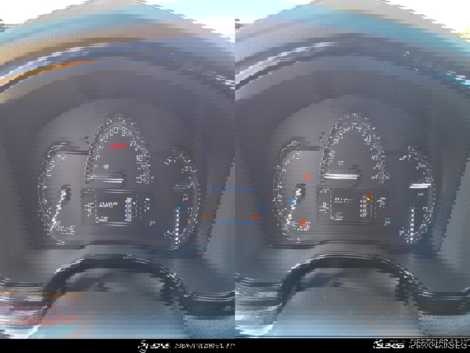 Used 2018 Cadillac XT5 Luxury w/ Driver Awareness Package image 22