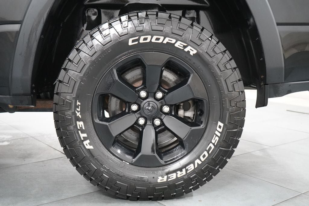 Used 2020 RAM 1500 Rebel w/ Leather & Sound Group w/ 2_W AWD/4WD image 38