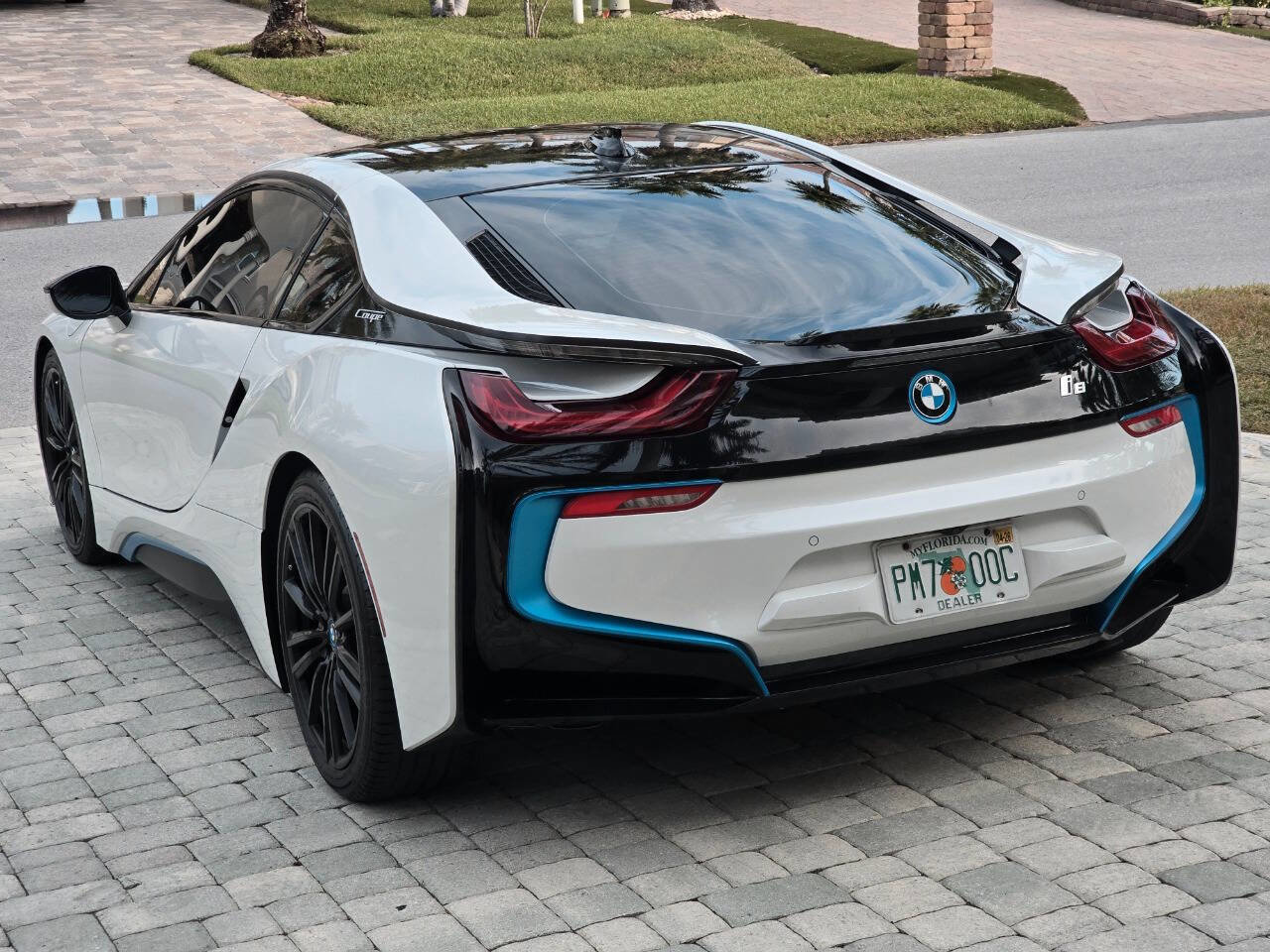 Used 2019 BMW i8 Coupe image 37