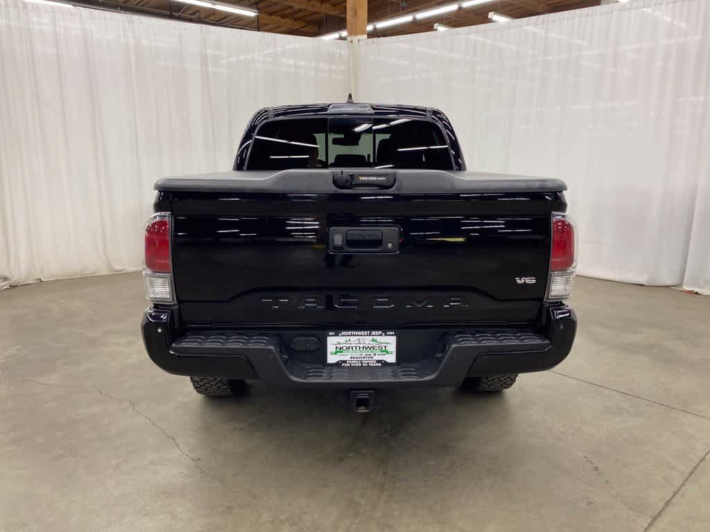 Used 2021 Toyota Tacoma TRD Off-Road w/ Technology Package AWD/4WD image 5