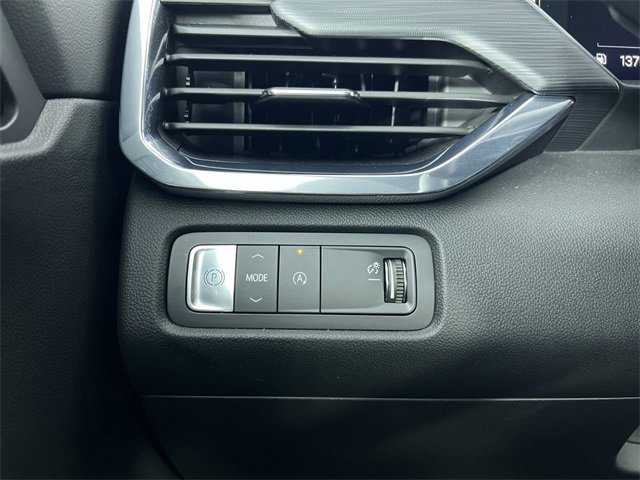 Used 2025 GMC Acadia Elevation image 18