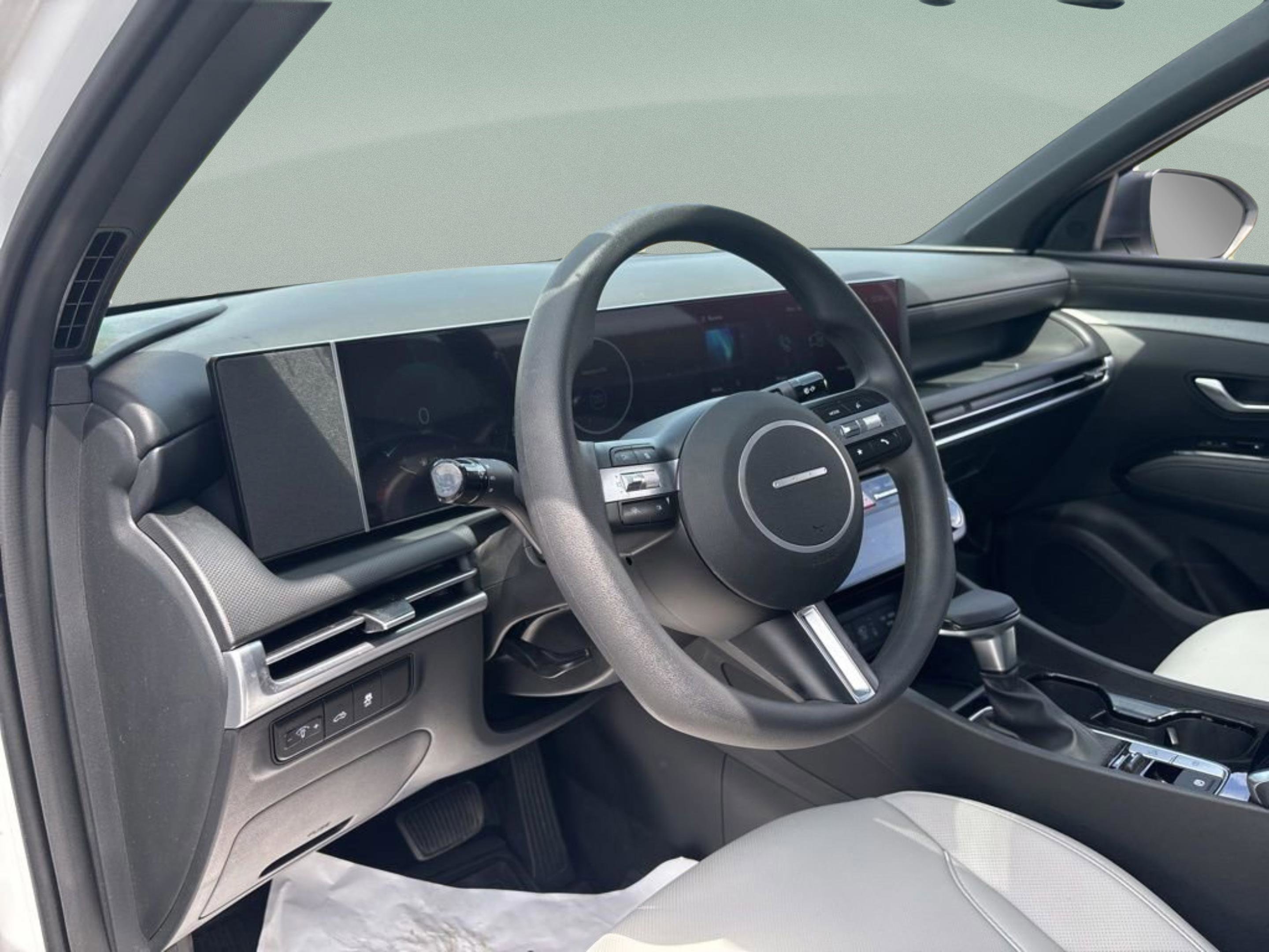 Used 2025 Hyundai Santa Cruz SEL image 25