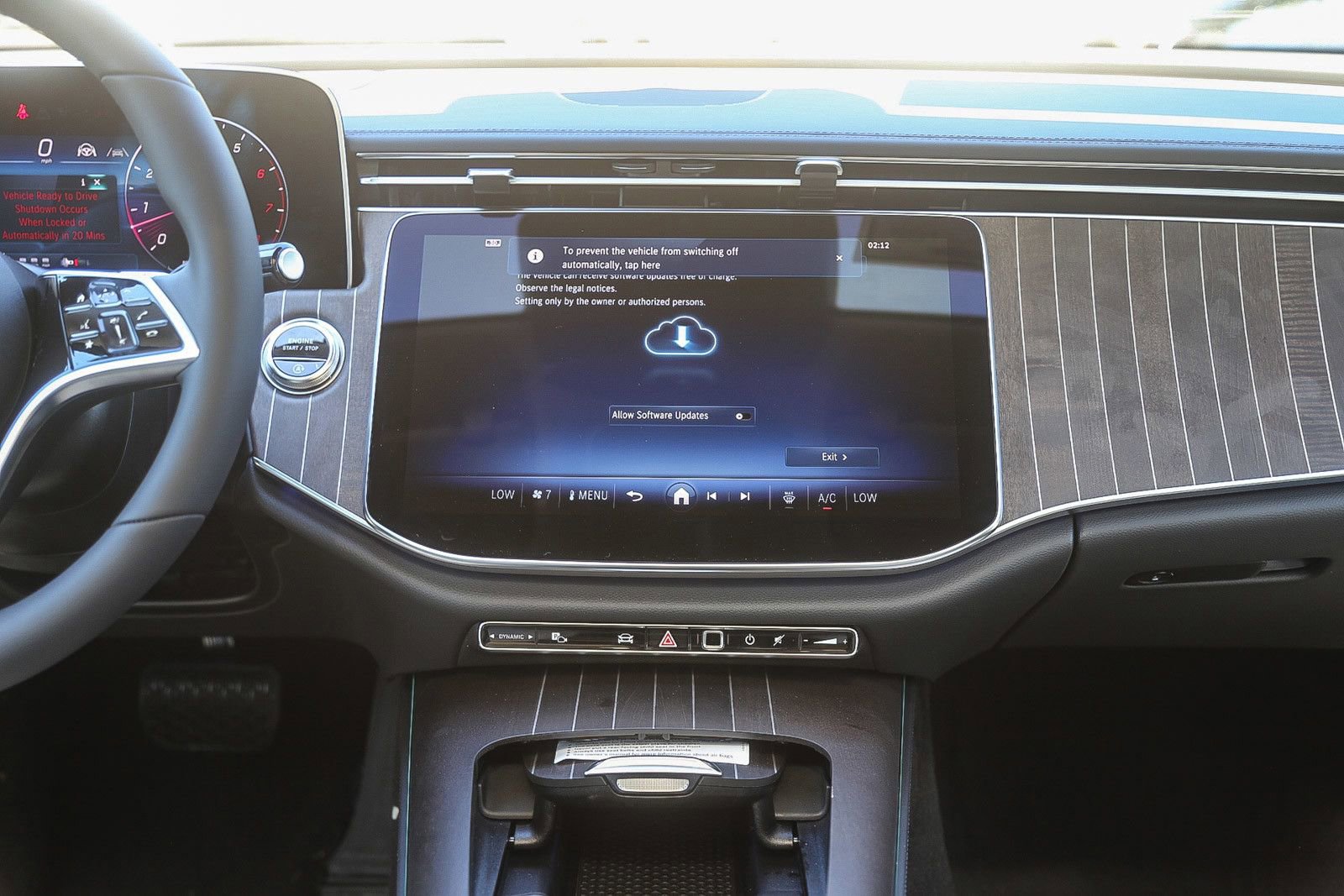 New 2026 Mercedes-Benz E 450 4MATIC Sedan image 11