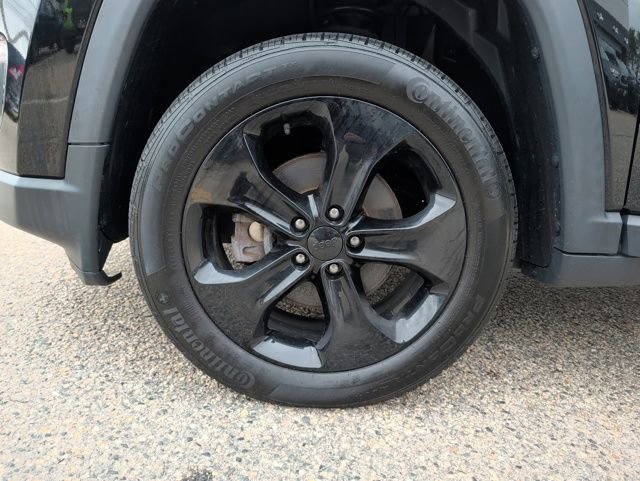 Used 2020 Jeep Compass Latitude AWD/4WD image 35