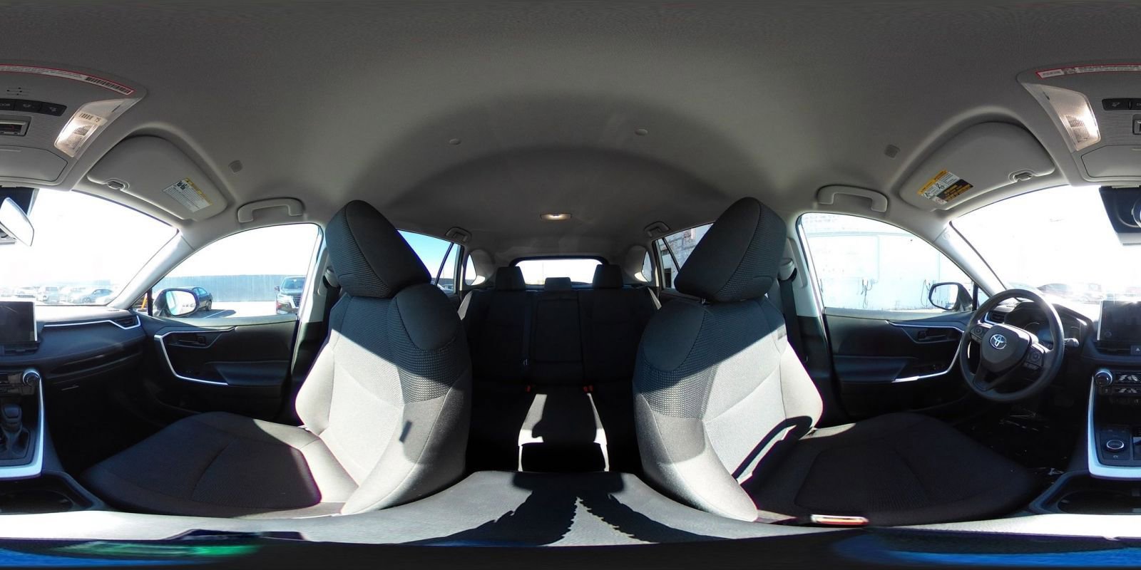 Used 2025 Toyota RAV4 LE image 41