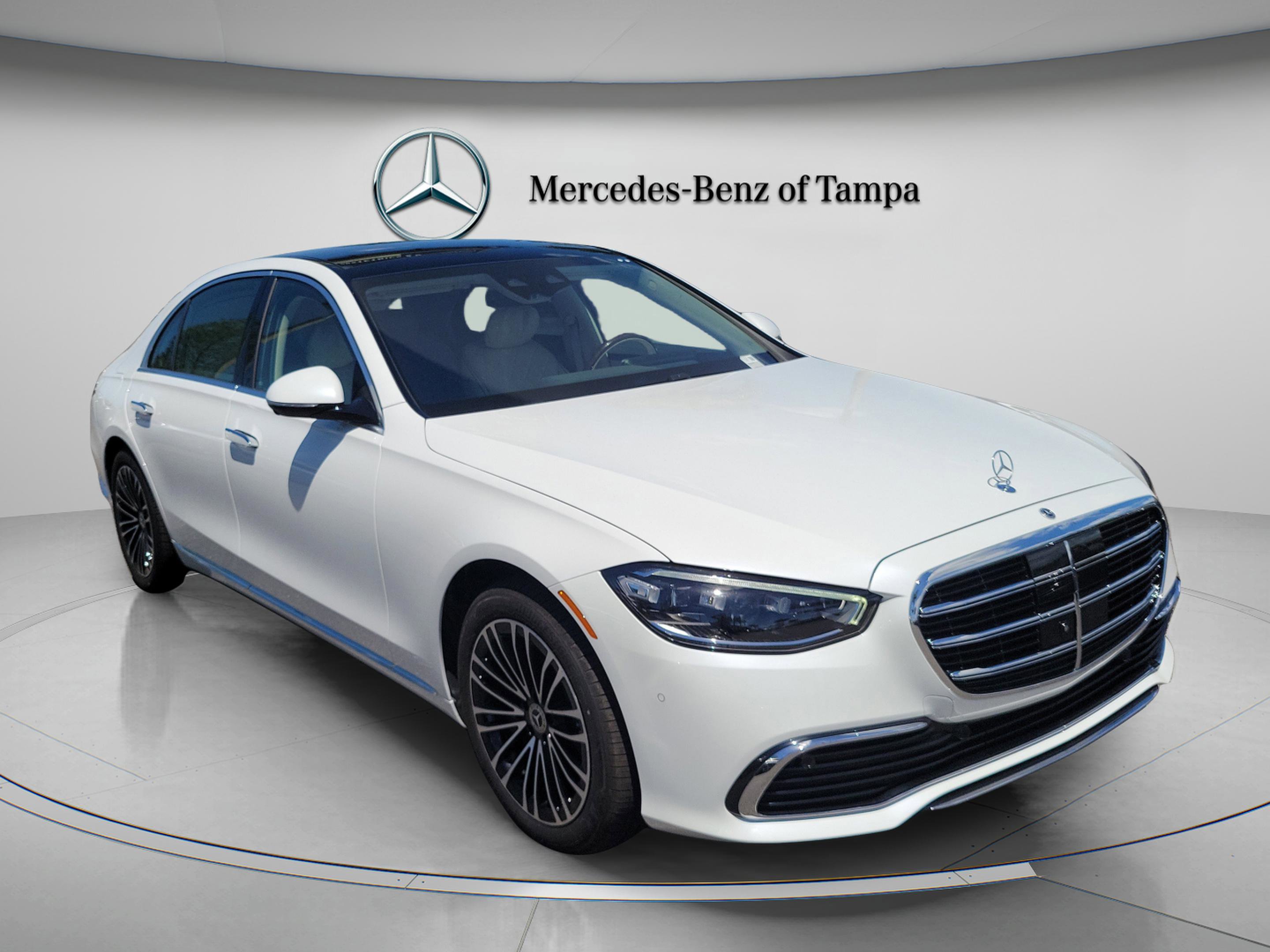 Certified 2026 Mercedes-Benz S 580e 4MATIC Sedan image 4