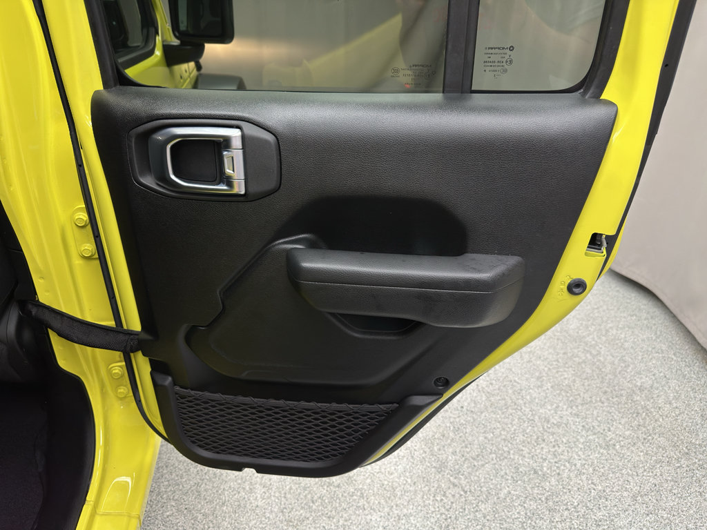 Used 2022 Jeep Wrangler Unlimited Sport AWD/4WD image 14