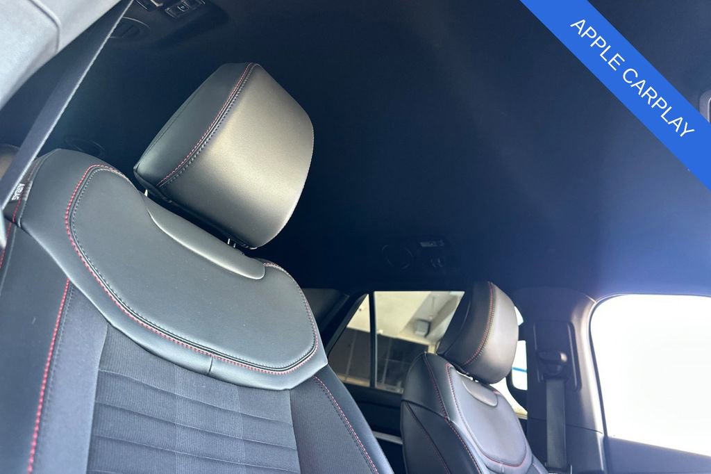 Used 2025 Ford Explorer ST-Line w/ Premium Package image 18