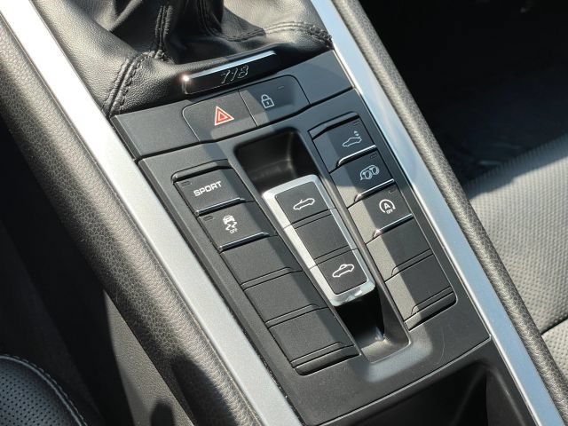 Used 2024 Porsche 718 Boxster S RWD image 35