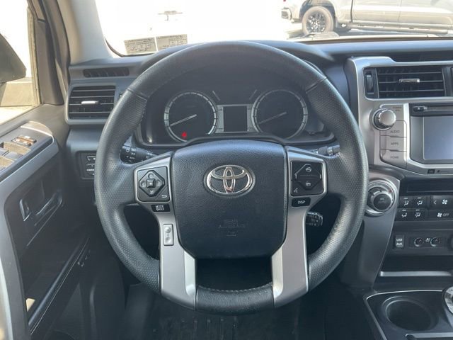 Used 2017 Toyota 4Runner Limited AWD/4WD image 3