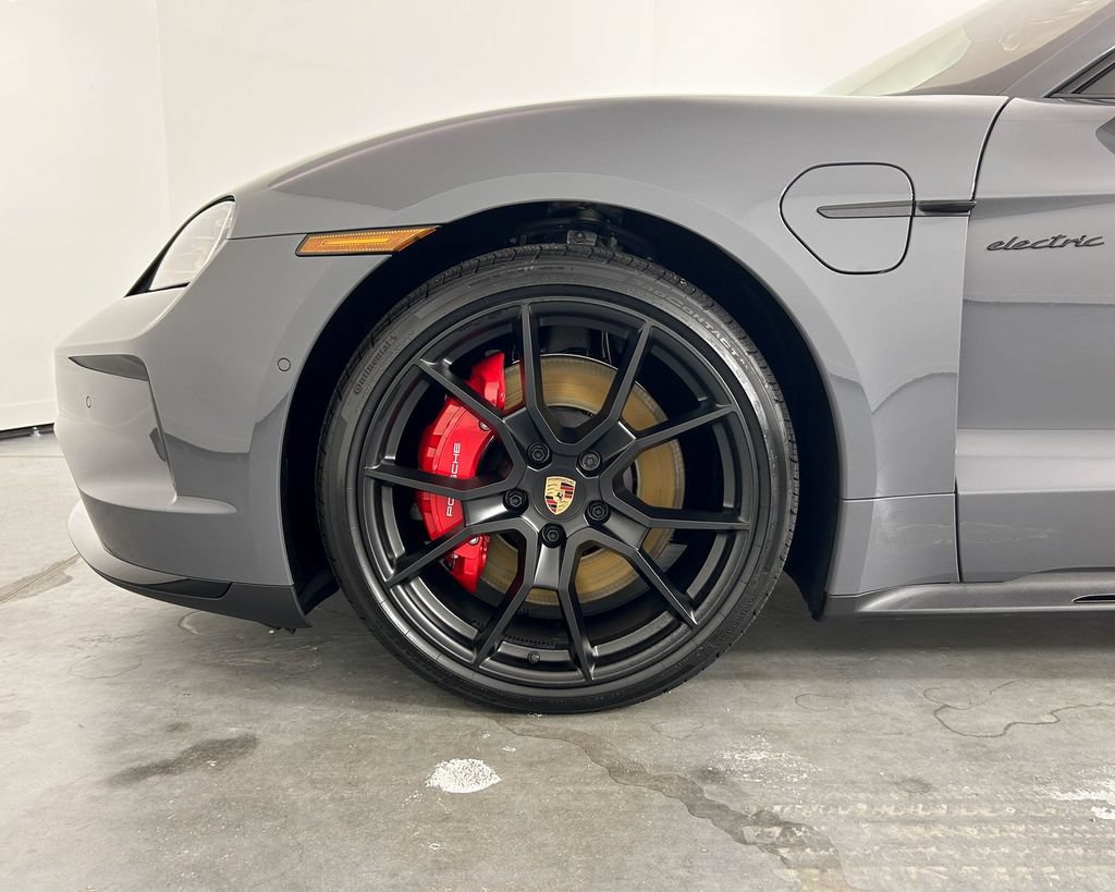 New 2026 Porsche Taycan GTS AWD/4WD image 11