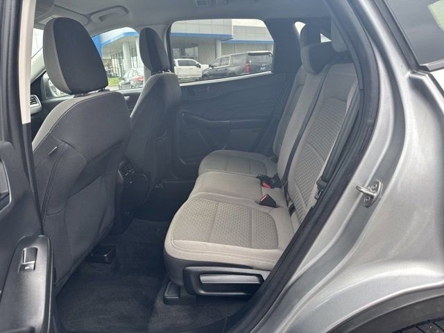 Used 2022 Ford Escape SE w/ Cold Weather Package image 13