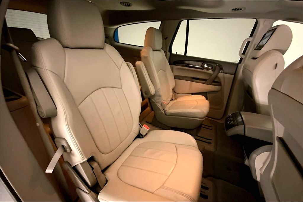 Used 2016 Buick Enclave Leather FWD image 15