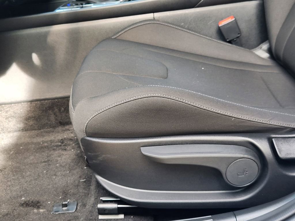 Certified 2025 Hyundai Elantra Blue image 23