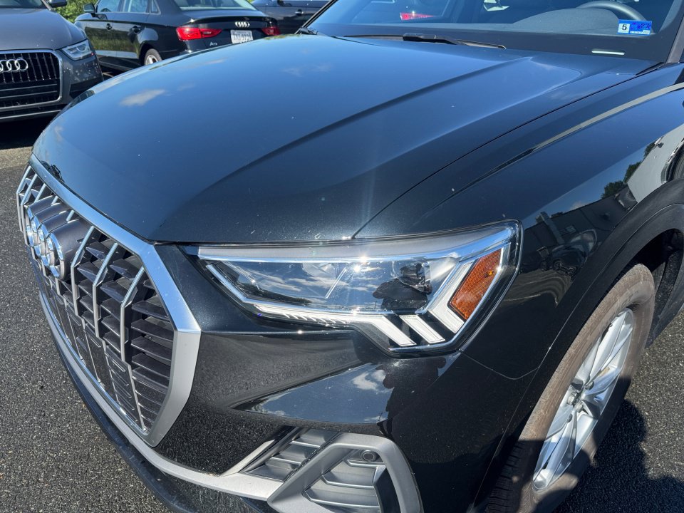 Certified 2025 Audi Q3 2.0T Premium w/ Convenience Package AWD/4WD image 26