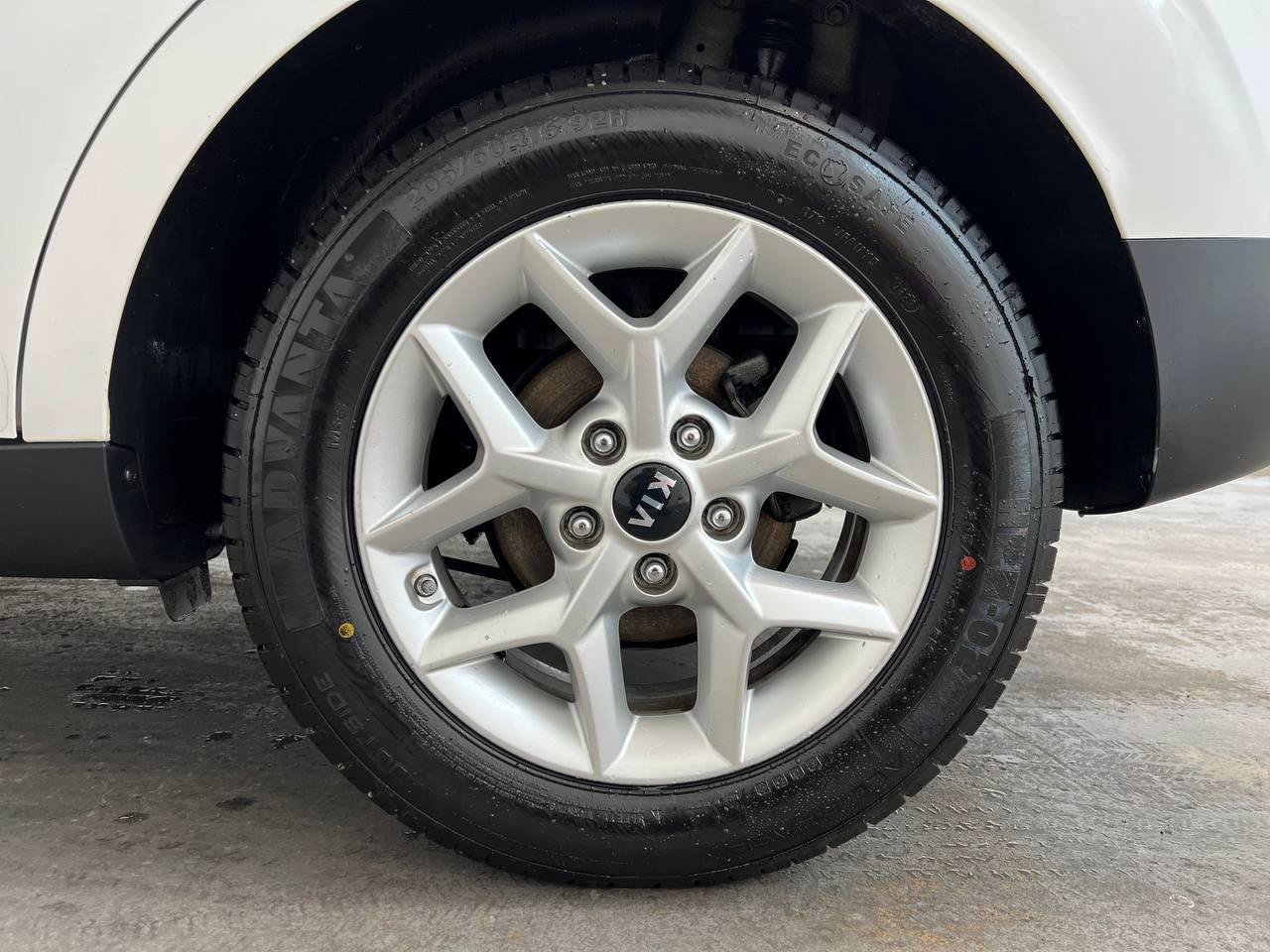 Used 2020 Kia Soul S FWD image 27