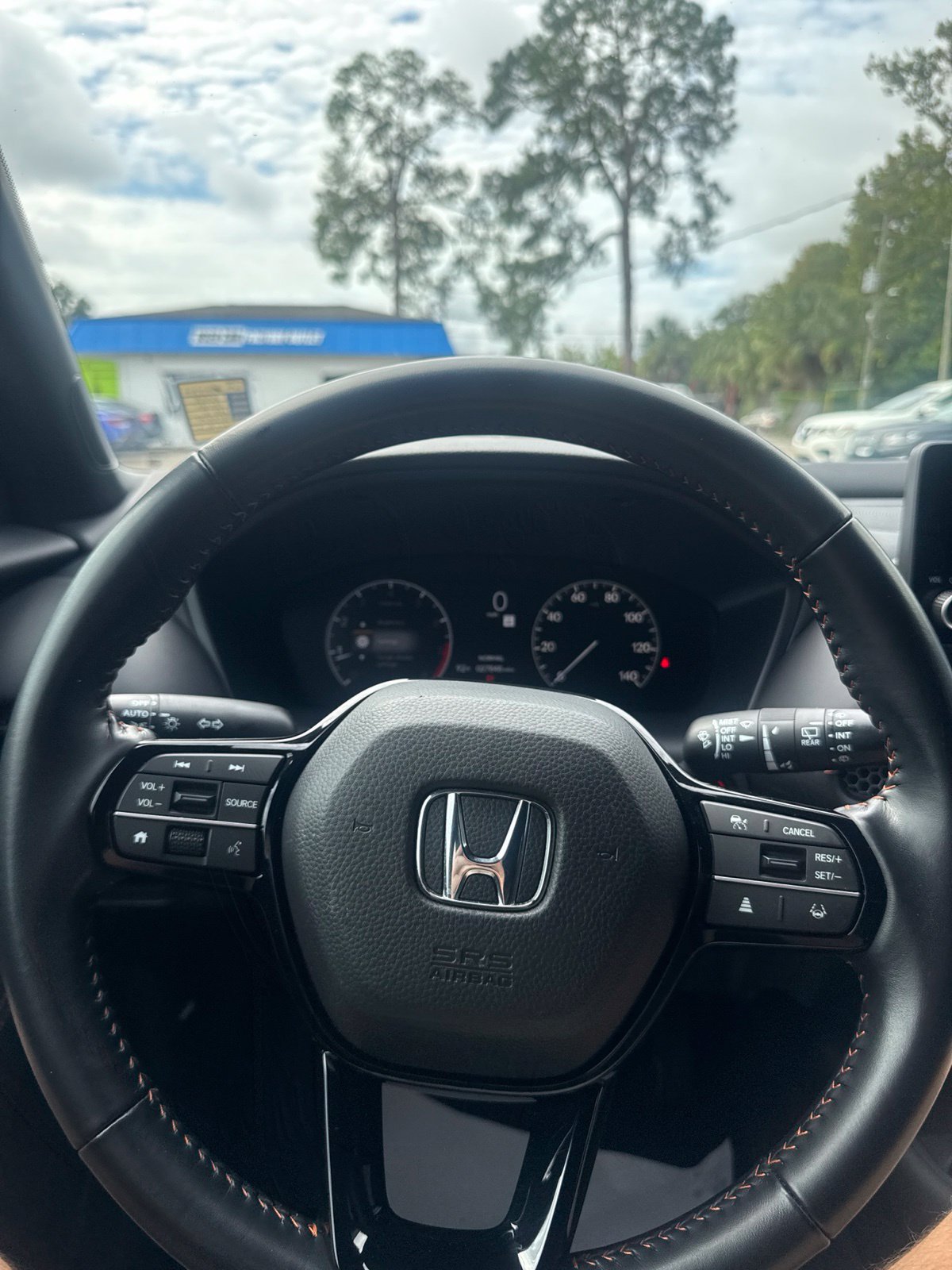 Used 2025 Honda HR-V Sport image 25