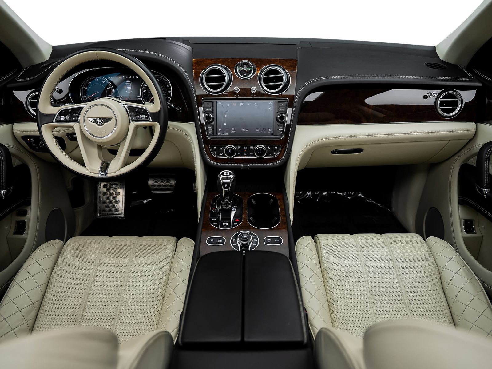 Used 2018 Bentley Bentayga AWD/4WD image 40
