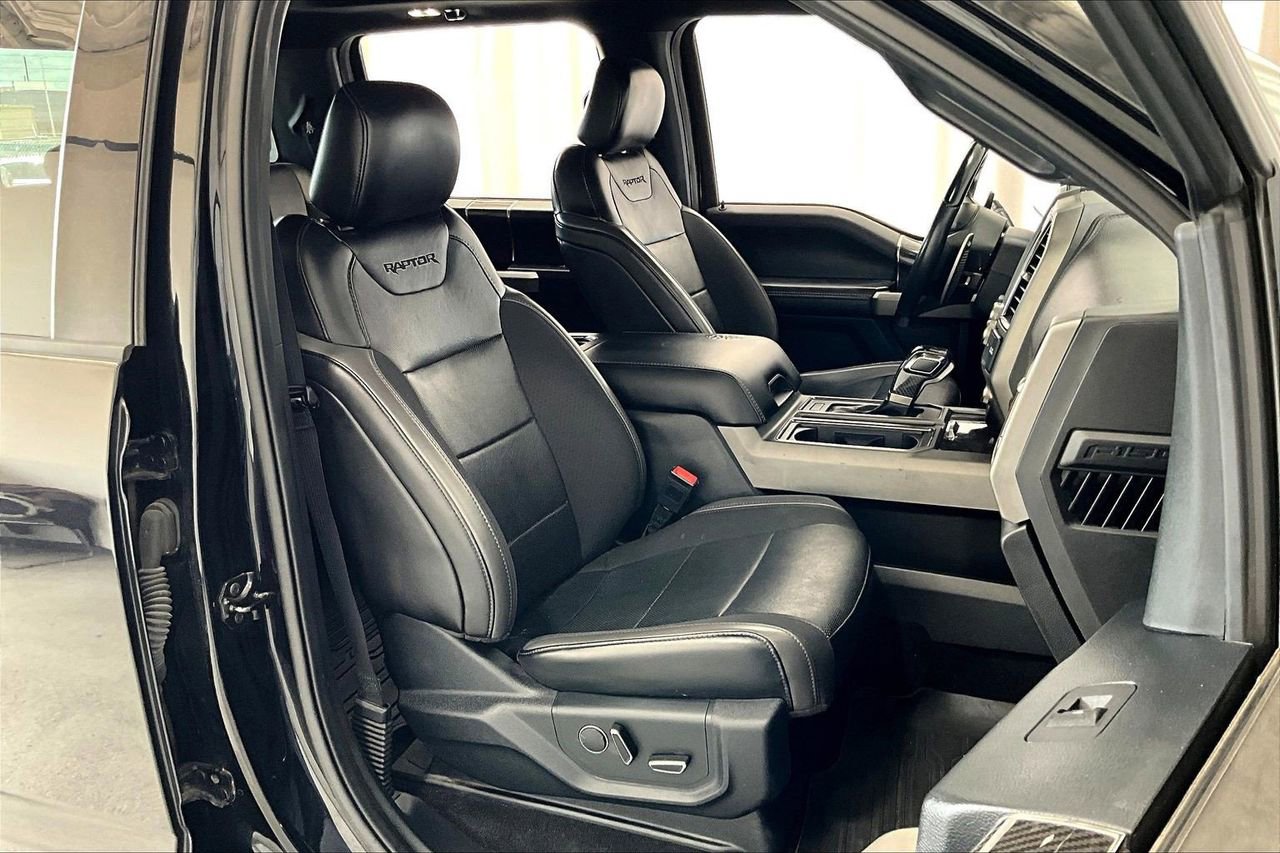 Used 2019 Ford F150 Raptor w/ Equipment Group 802A Luxury image 16