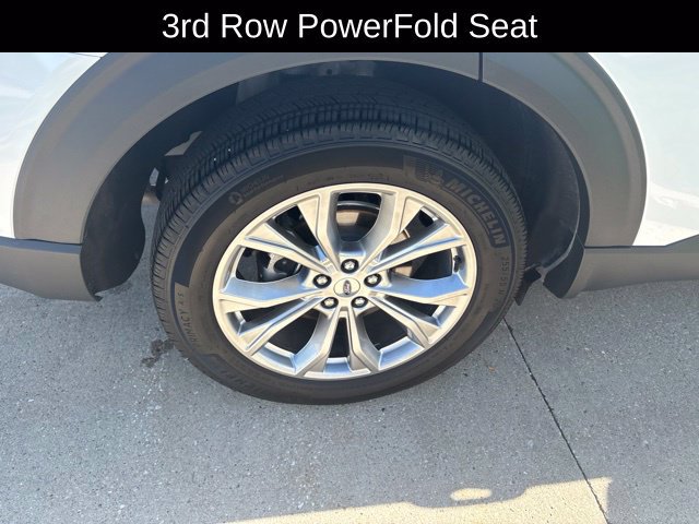 Used 2023 Ford Explorer Limited w/ Equipment Group 301A AWD/4WD image 10