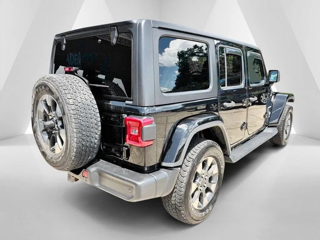 Used 2021 Jeep Wrangler Unlimited Sahara w/ Uconnect 4C Nav & Sound Group AWD/4WD image 7