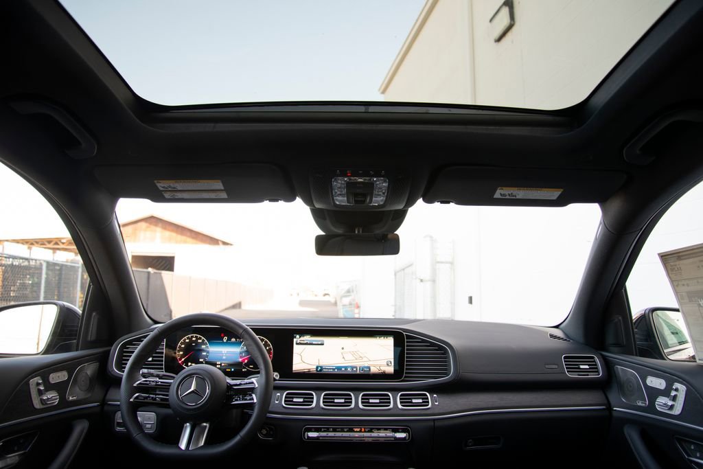 New 2026 Mercedes-Benz GLS 450 4MATIC image 17