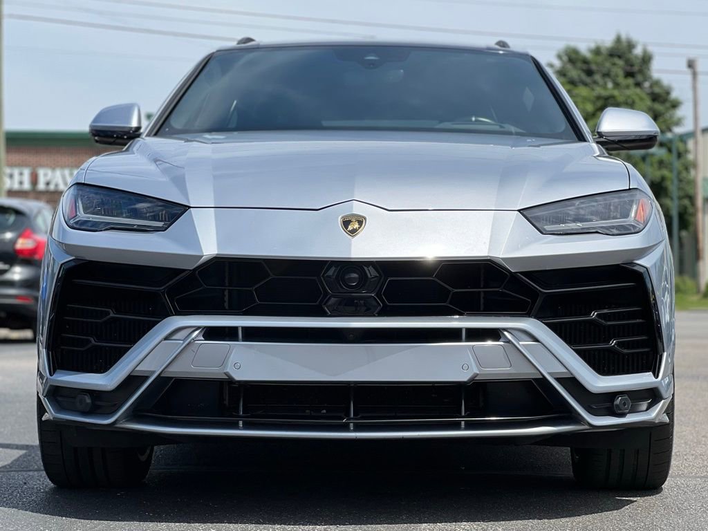 Used 2022 Lamborghini Urus image 12