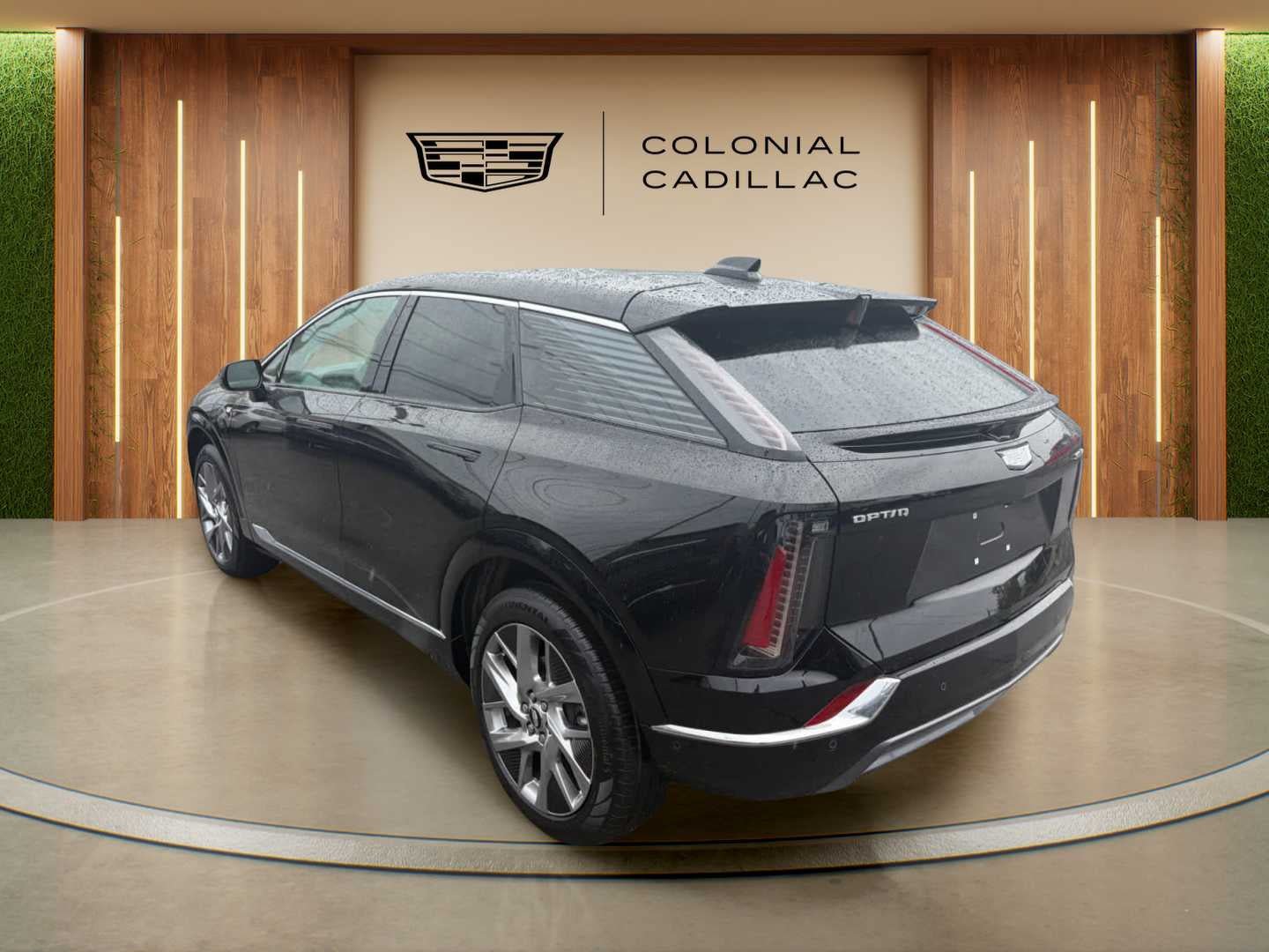 Certified 2025 Cadillac Optiq Luxury 1 AWD/4WD image 3