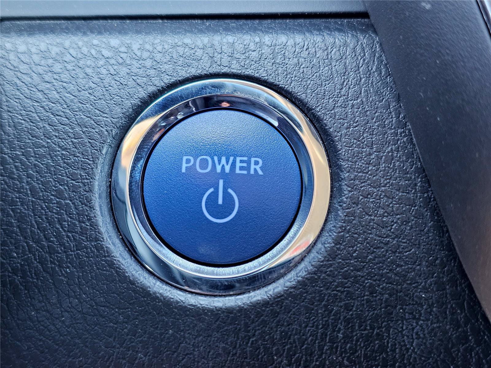 Used 2020 Toyota Camry SE FWD image 23