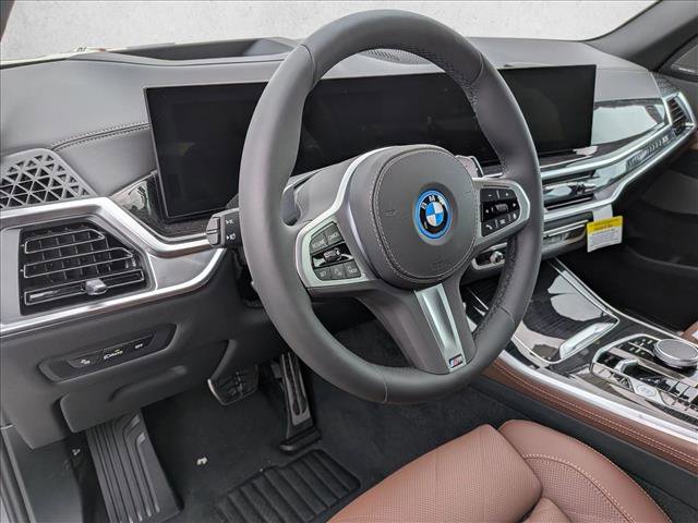 New 2026 BMW X5 xDrive50e w/ M Sport Package image 3