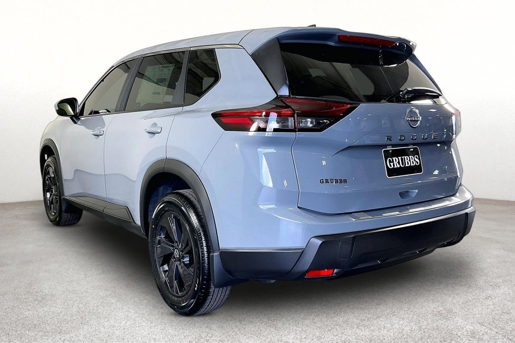 New 2026 Nissan Rogue SV w/ Cold Weather Package FWD image 5