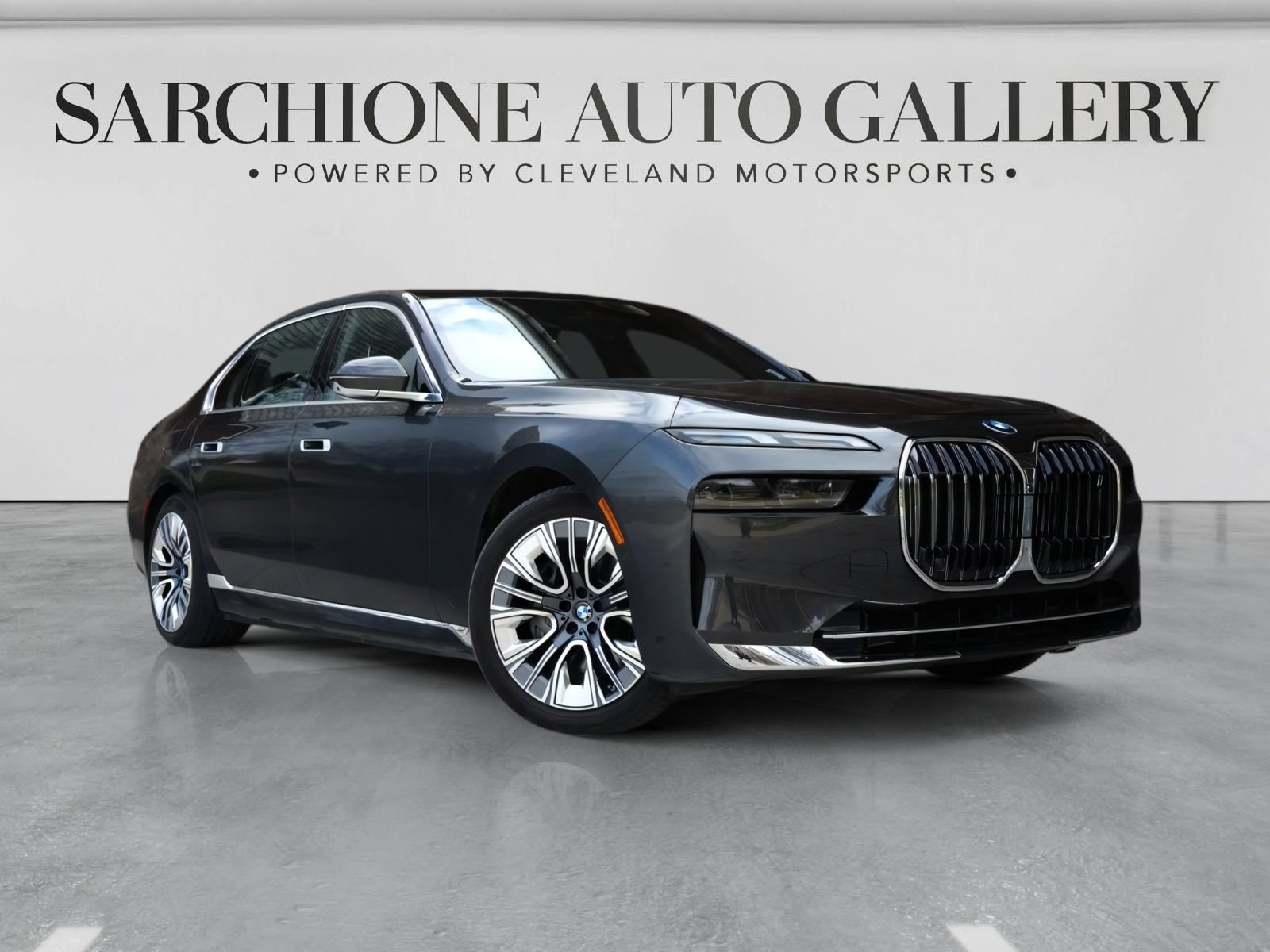 Used 2025 BMW i7 xDrive60 AWD/4WD image 3