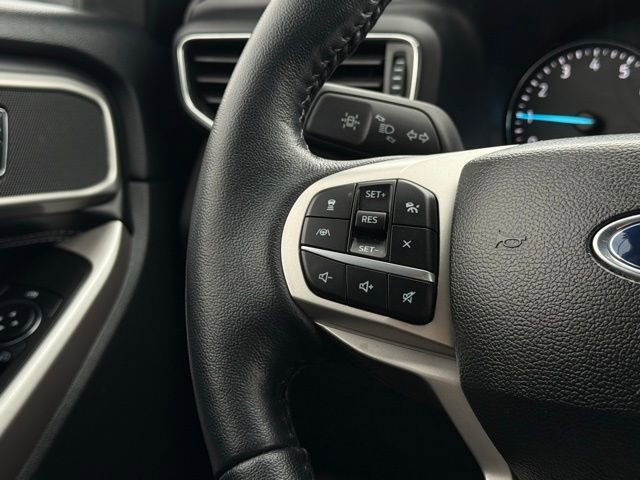 Used 2023 Ford Explorer XLT w/ Equipment Group 202A image 10